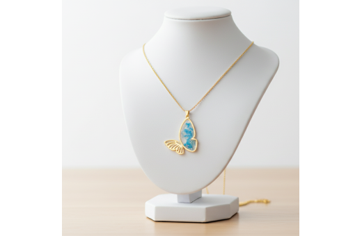 Handmade Resin Pendent N10