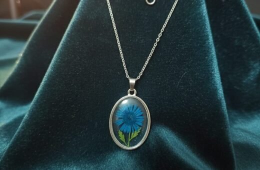 Real Blue Daisy Flower Resin Oval Pendant Necklace | Silver Jewelry Set