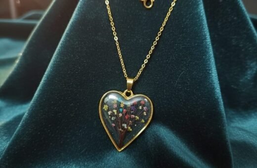 Emotional Memory Jewelry Heart Necklace with Real Hair & Queen’s Breath- Gold Finish