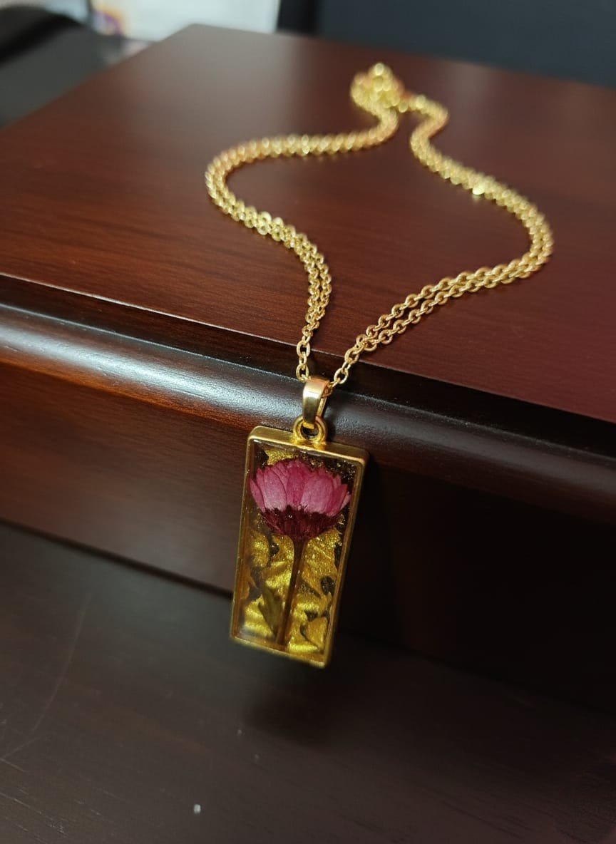 Preserved Pink Daisy Resin Rectangle Pendant Necklace | Gold Chain