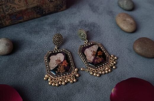 Real Rose & Orange Queen Anne’s Breath Resin Square Earrings – Vintage Gold Resin Jewelry