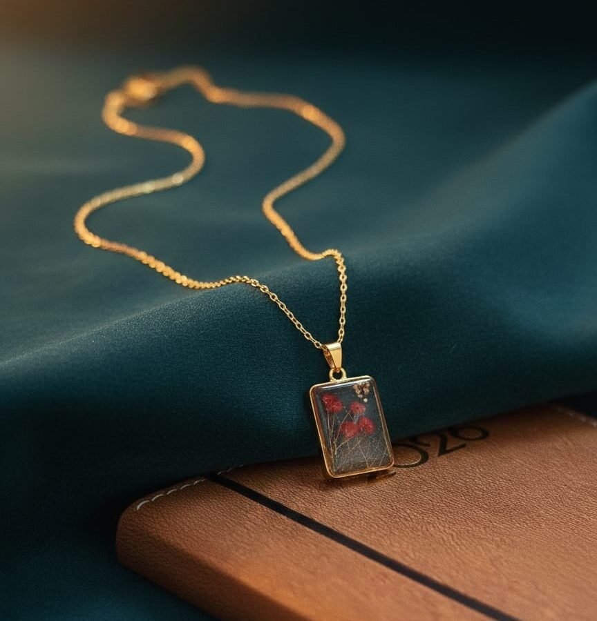 Nature Inspired Baby’s Breath Resin Square Pendant in Anti Tarnish Gold
